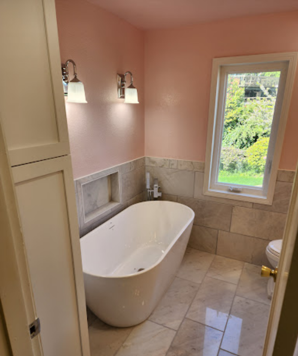 Elegant Bathroom with Freestanding Tub